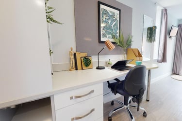 iQ Alice House Student Halls, 25 St Clement's Street, Cowley, Oxford, OX4 1GG - Image 4